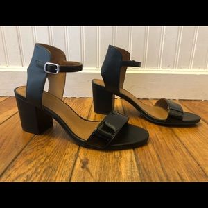 14th & Union chunky heels, black sandals  size 8